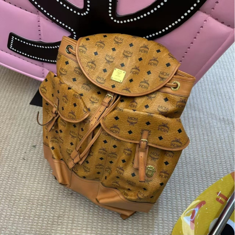 95新 MCM 乱乱子中古/女士/双肩包/103660