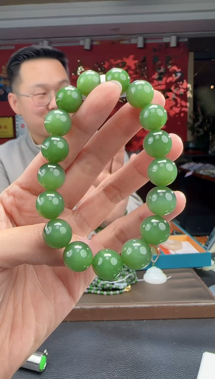 未镶嵌手串和田玉碧玉猫手串