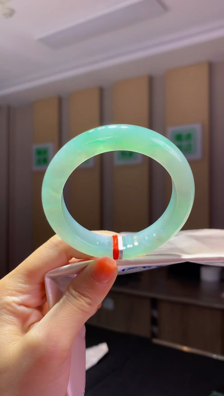 未镶嵌手镯翡翠-C521 圈口55 全款9.9万 定金2万