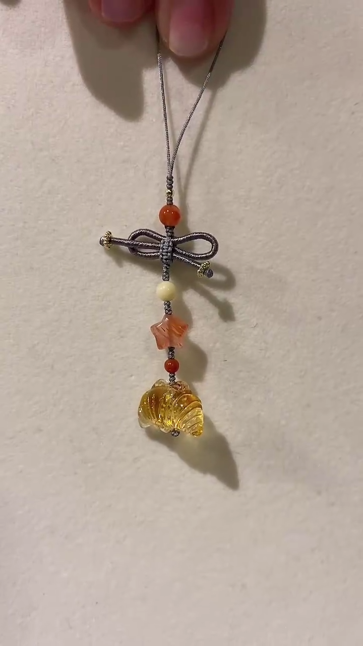 【闪购商品】琥珀手链未镶嵌牛角包手机链