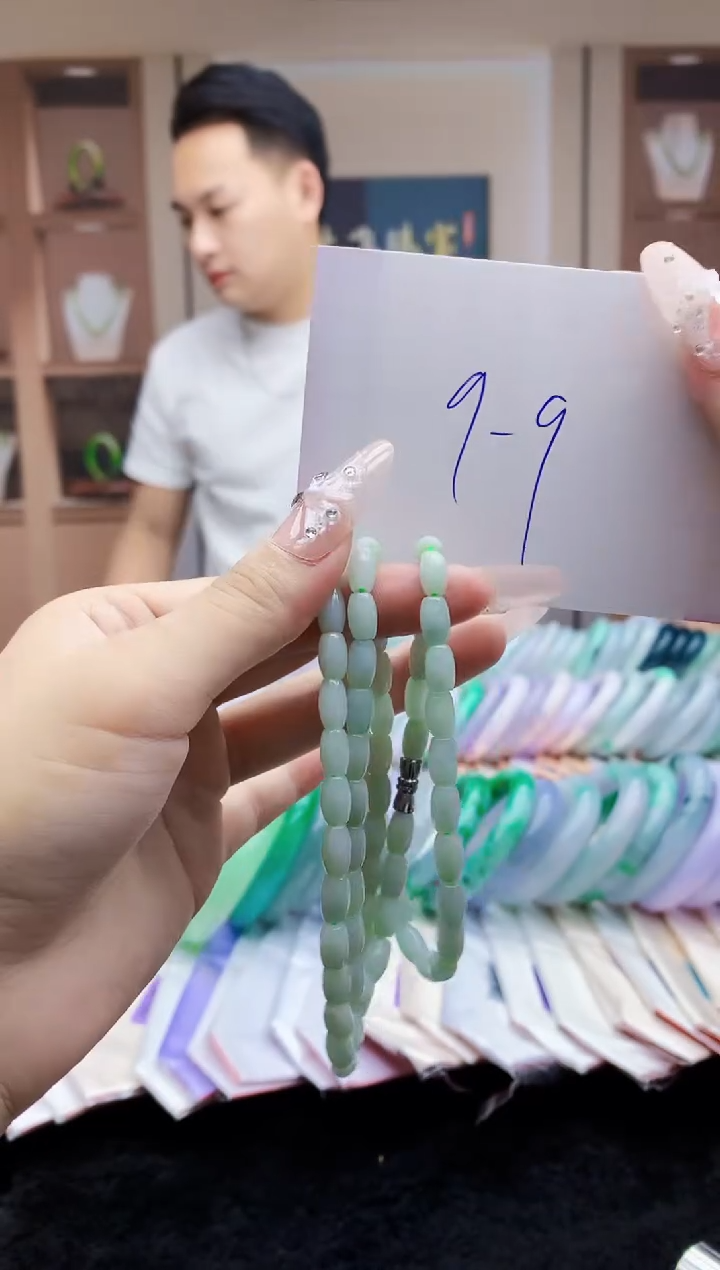 翡翠未镶嵌颈饰0583255377