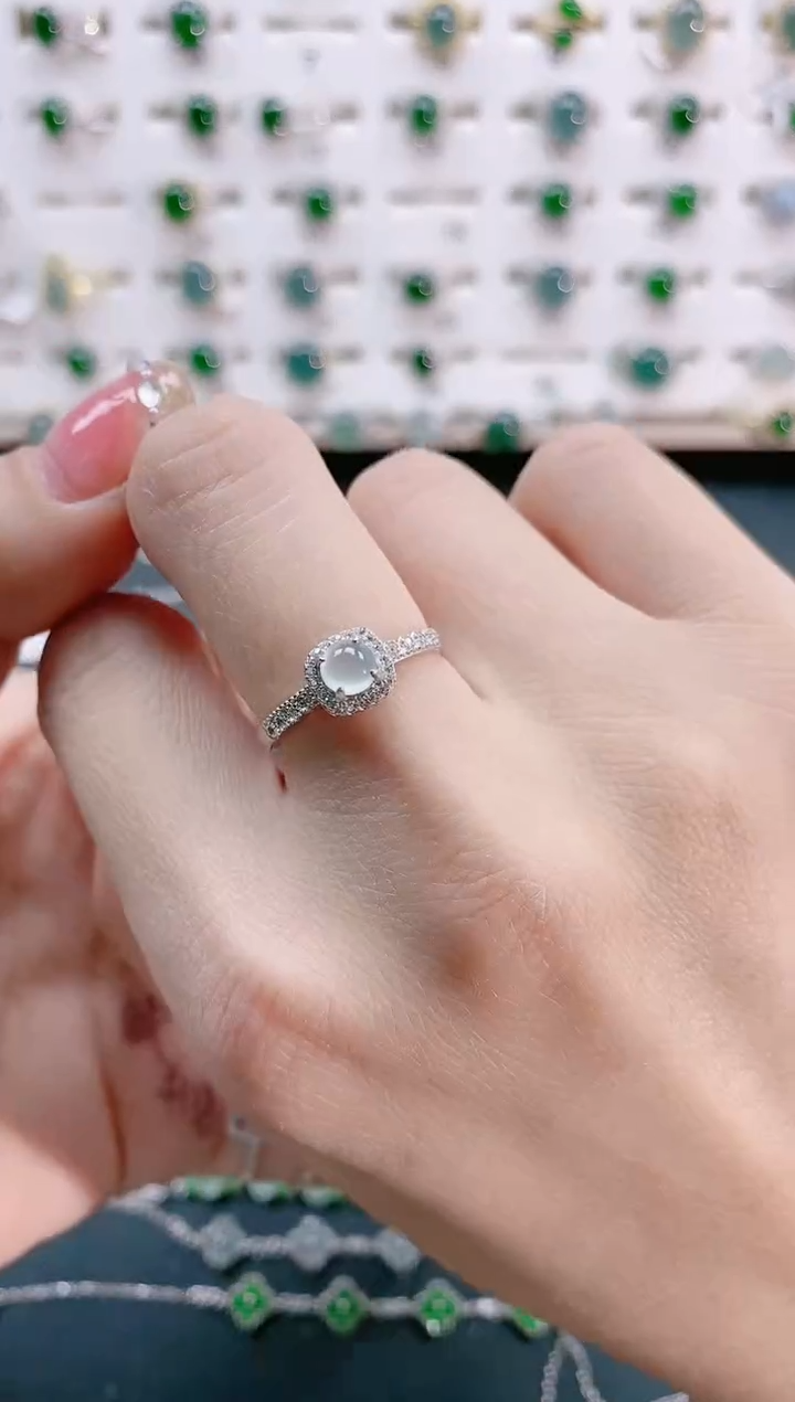 【闪购商品】翡翠戒指银S925镶嵌天然翡翠