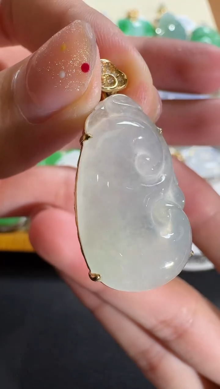 【闪购商品】翡翠吊坠(不含链)18K金镶嵌【源头工厂】钻石镶嵌