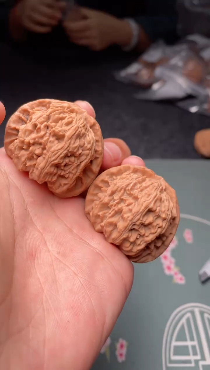 把件文玩核桃a177  白狮子 43尺