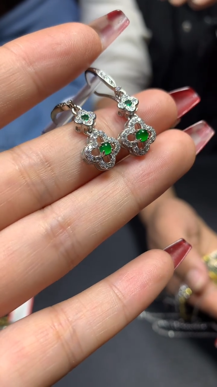 【闪购商品】翡翠耳饰未镶嵌0095512794多样性发一