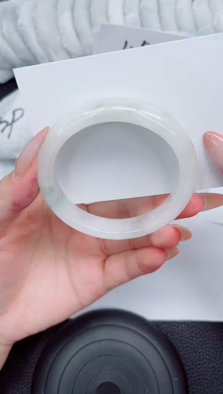 石英质玉手镯未镶嵌147-58.6