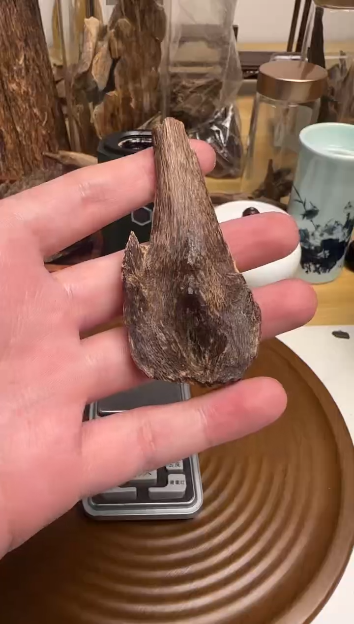 【闪购商品】沉香木手把件香港壳子沉香