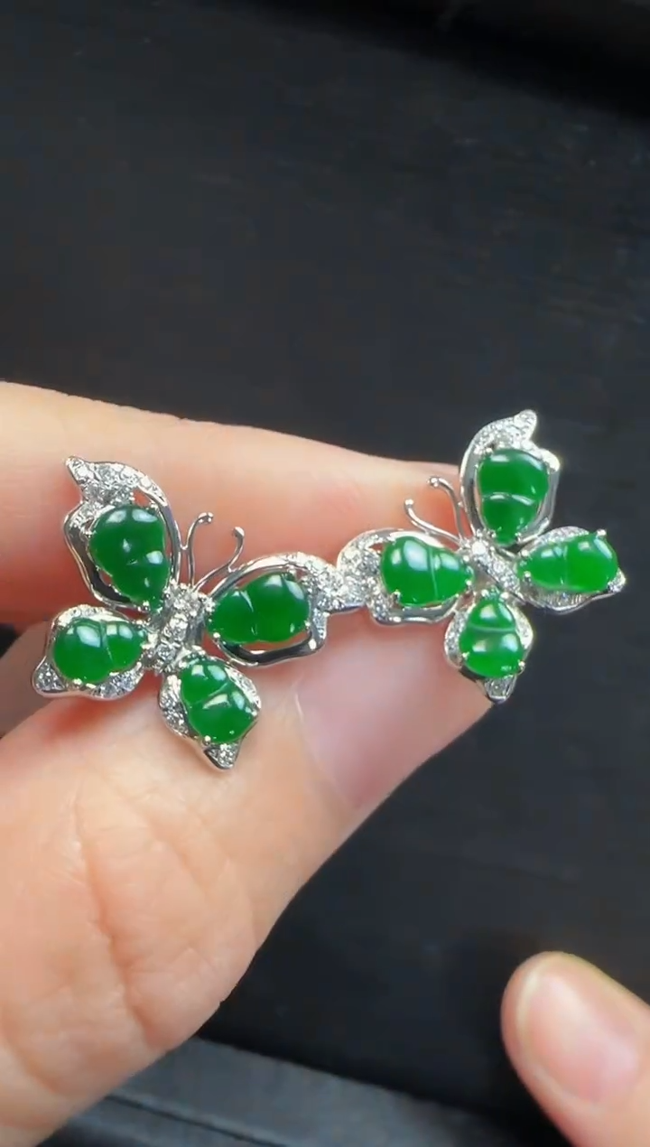 【闪购商品】翡翠耳环18K金镶嵌430蝴蝶一对