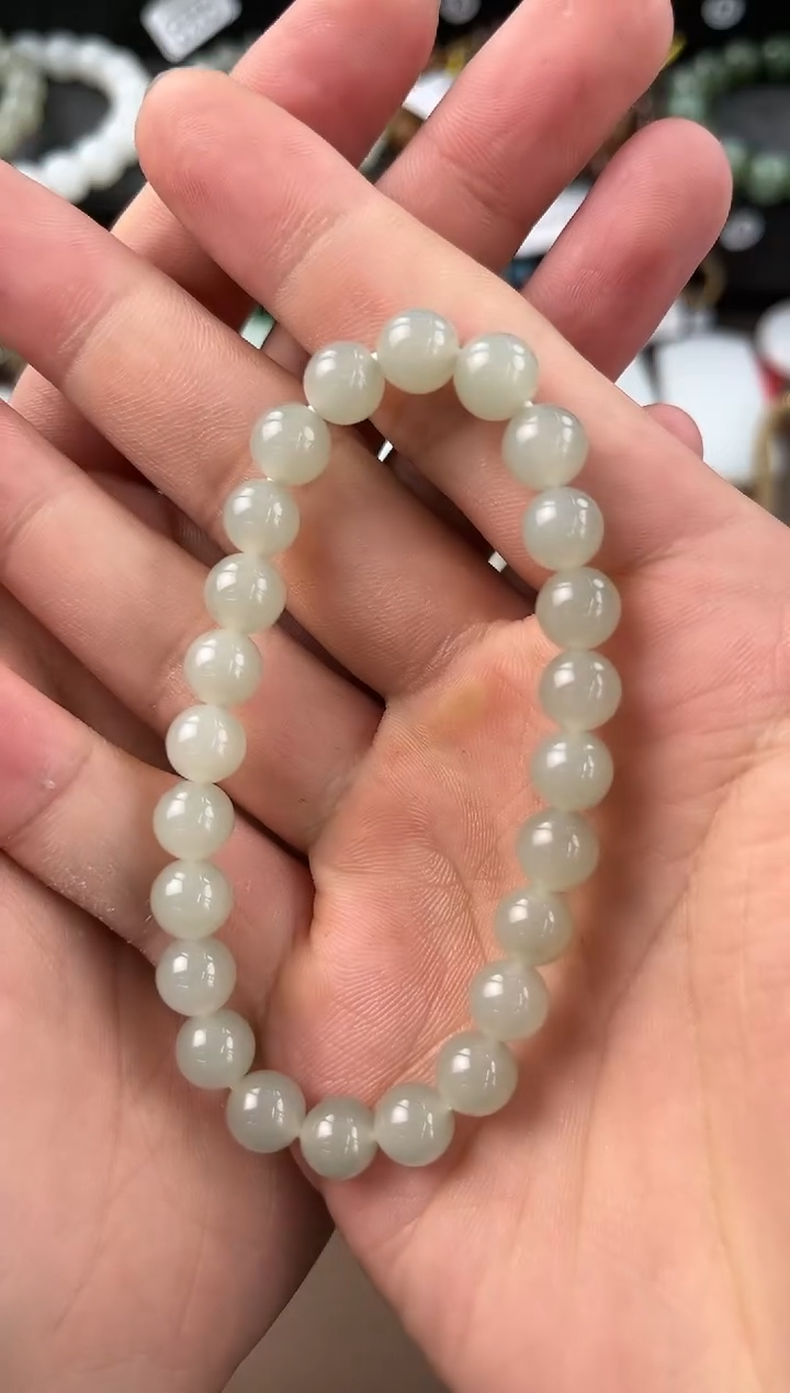 【闪购商品】和田玉未镶嵌手串女神福利且末青白手串卡8微色差