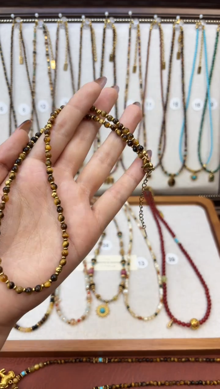 项链钛钢石英质玉A虎