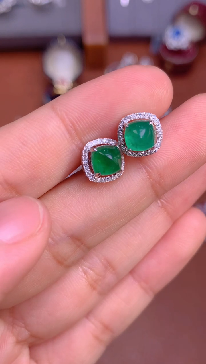 【闪购商品】祖母绿戒指18K金镶嵌1.0CT