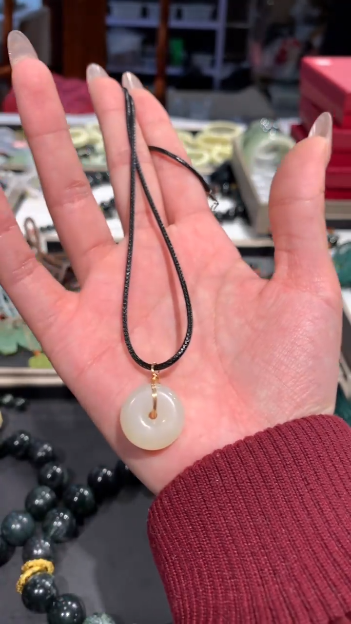 【闪购商品】蛇纹石玉吊坠未镶嵌吊坠