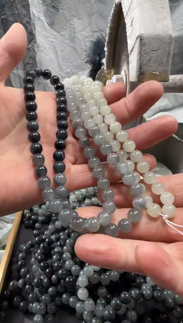 颈饰未镶嵌和田玉项链