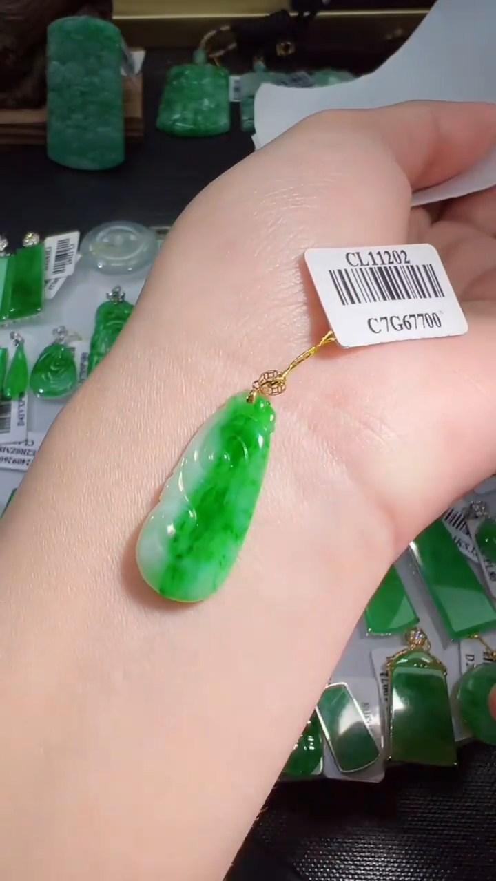 【闪购商品】翡翠挂件18K金镶嵌我