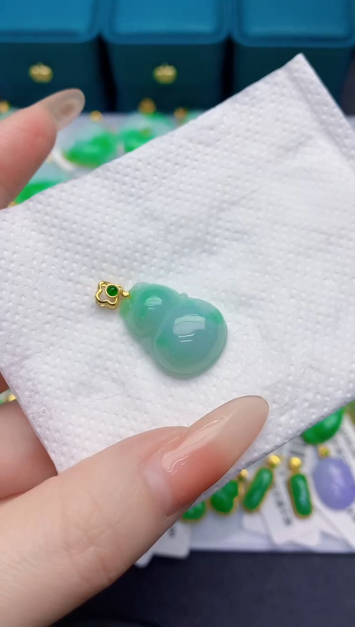 颈饰未镶嵌翡翠缅甸天然翡翠A货