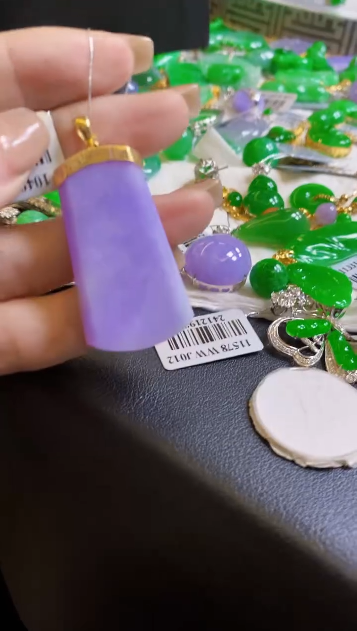 【闪购商品】定制翡翠18K金镶嵌无事牌