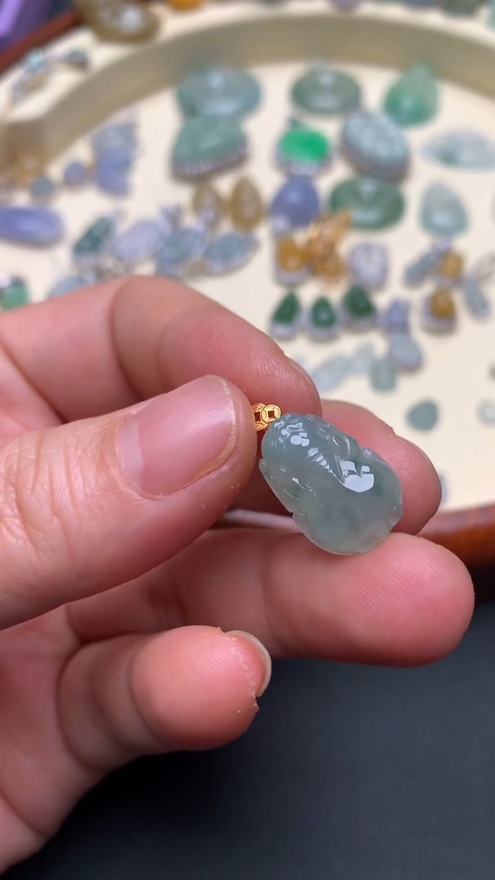 【闪购商品】翡翠颈饰18K金镶嵌翡翠镶嵌貔貅