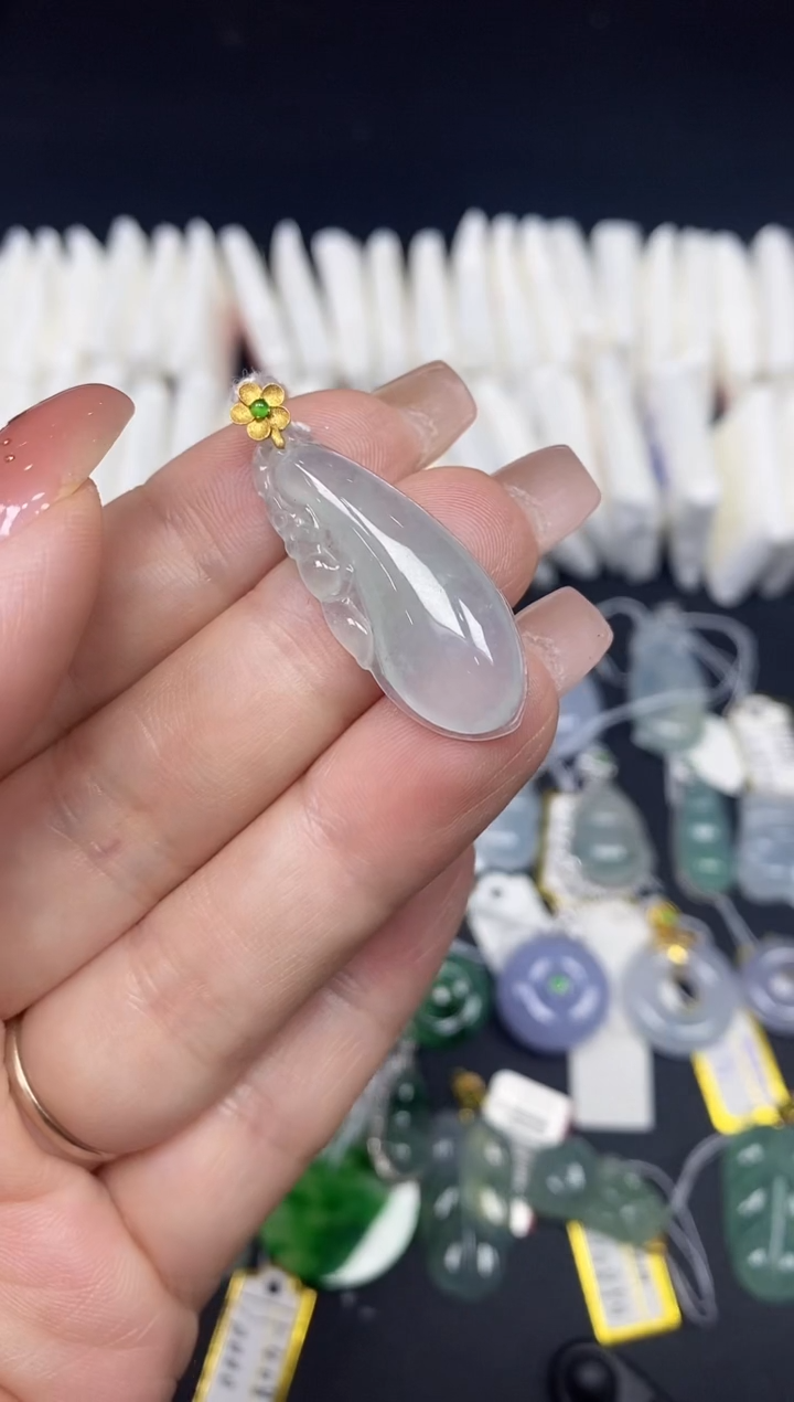 吊坠(不含链)18K金镶嵌翡翠福瓜18K金扣镶嵌@@CMT