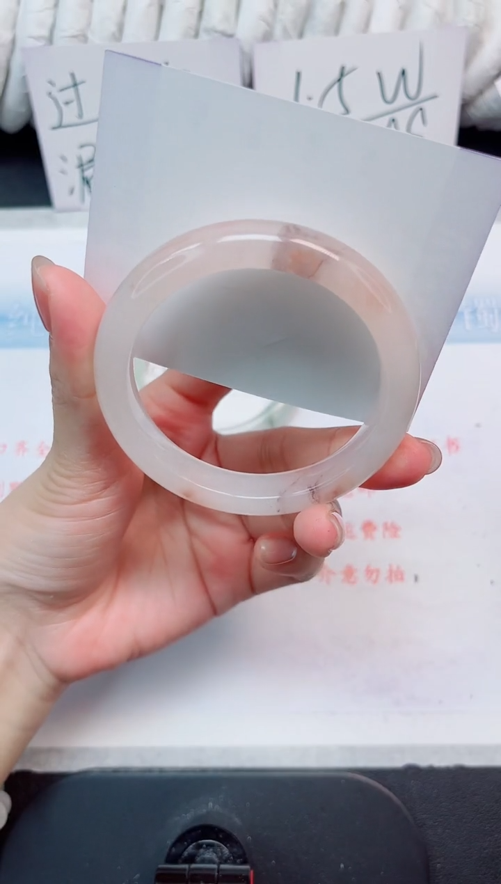 【闪购商品】石英质玉手镯未镶嵌164-56.3