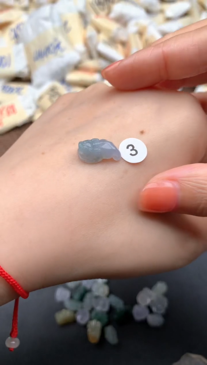 未镶嵌挂件翡翠1