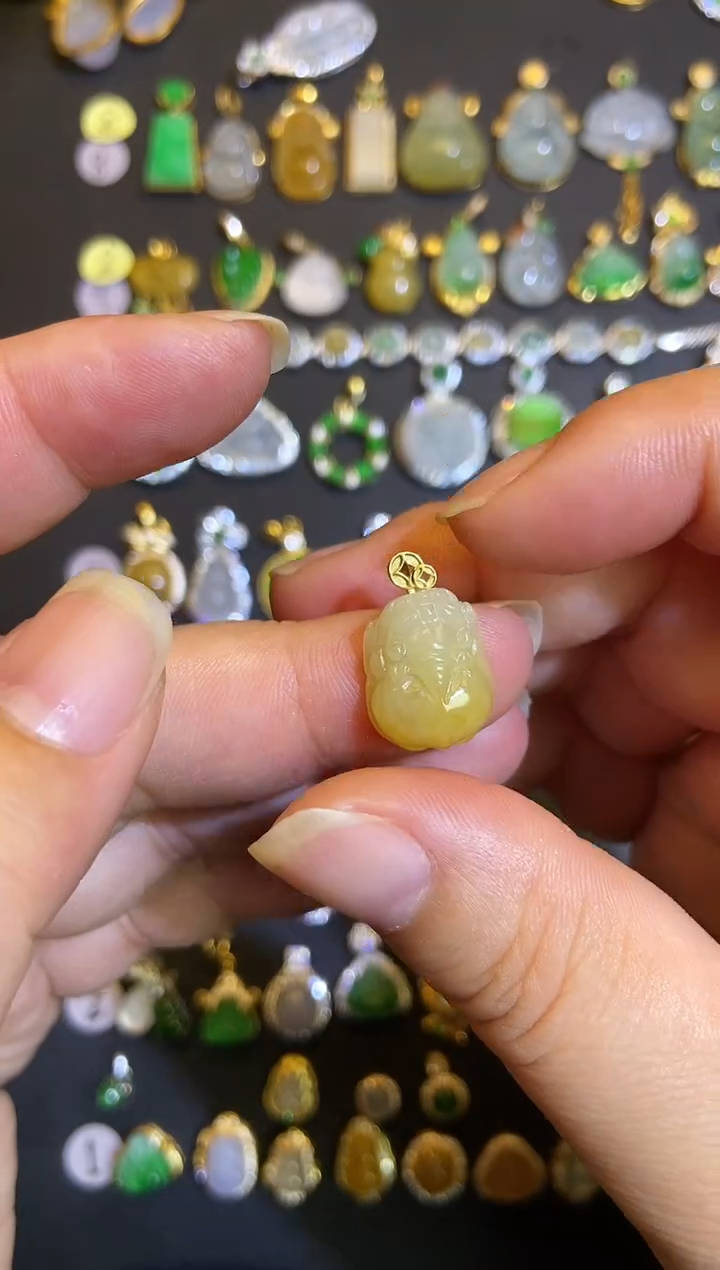 吊坠(不含链)18K金镶嵌翡翠1