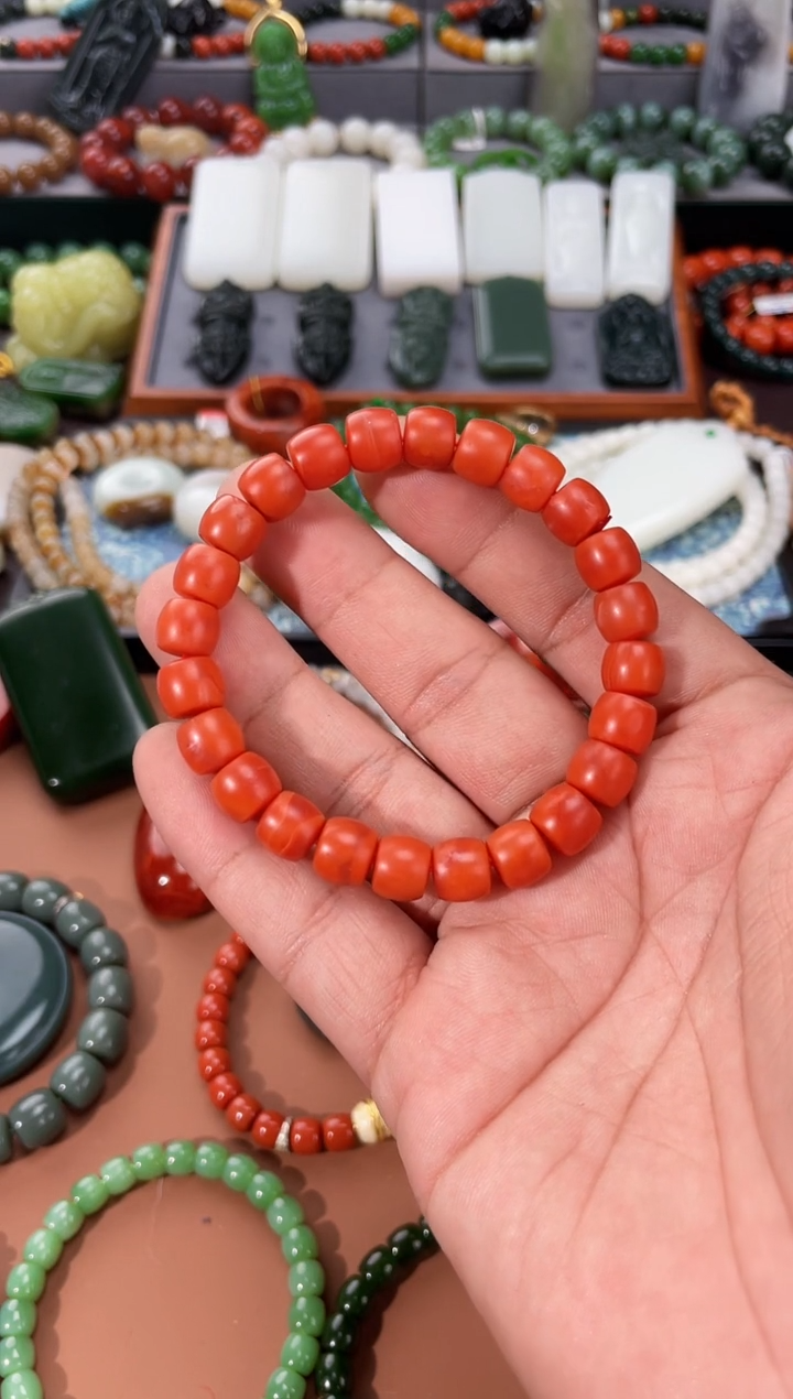【闪购商品】南红玛瑙手串未镶嵌 多样性发一件100