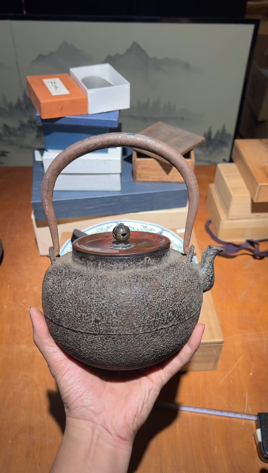 A2410铁壶中古周边/