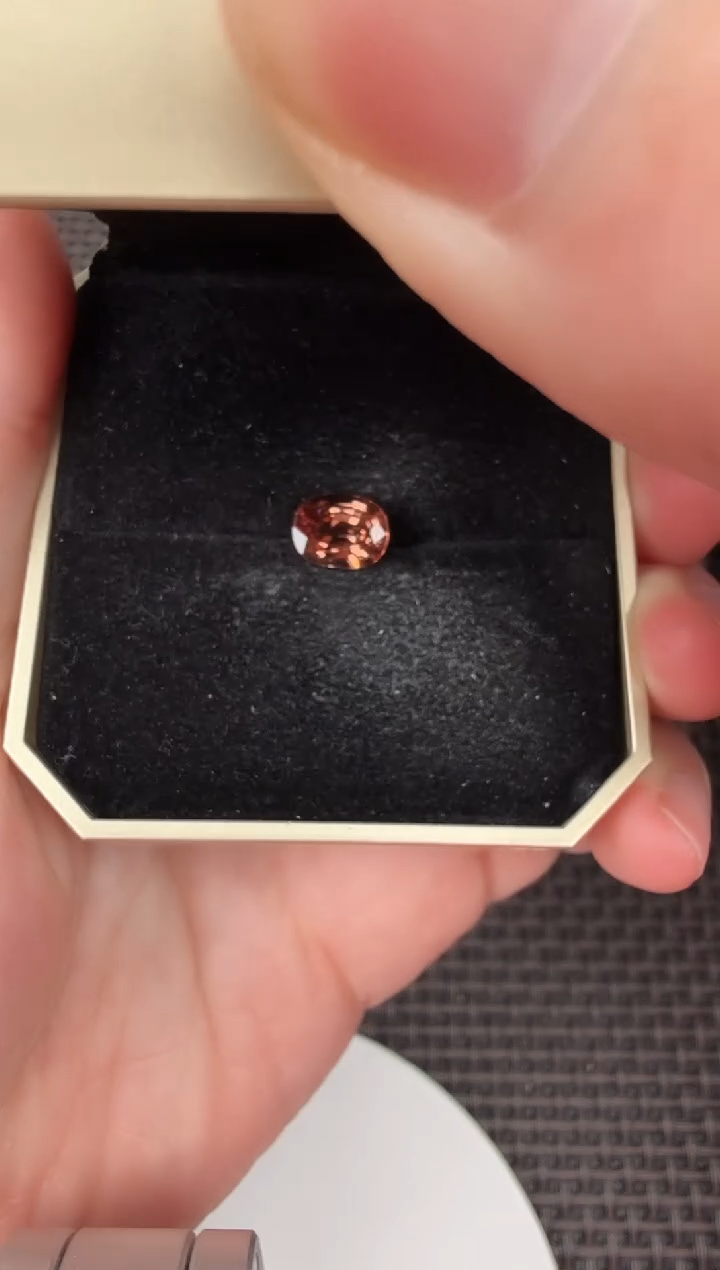 【闪购商品】石榴石malaya未镶嵌2.3ct-B012102