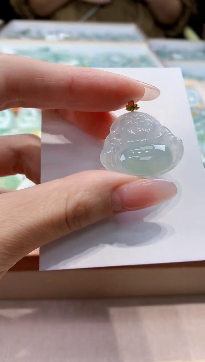 颈饰18K金镶嵌翡翠天然缅甸a货翡翠