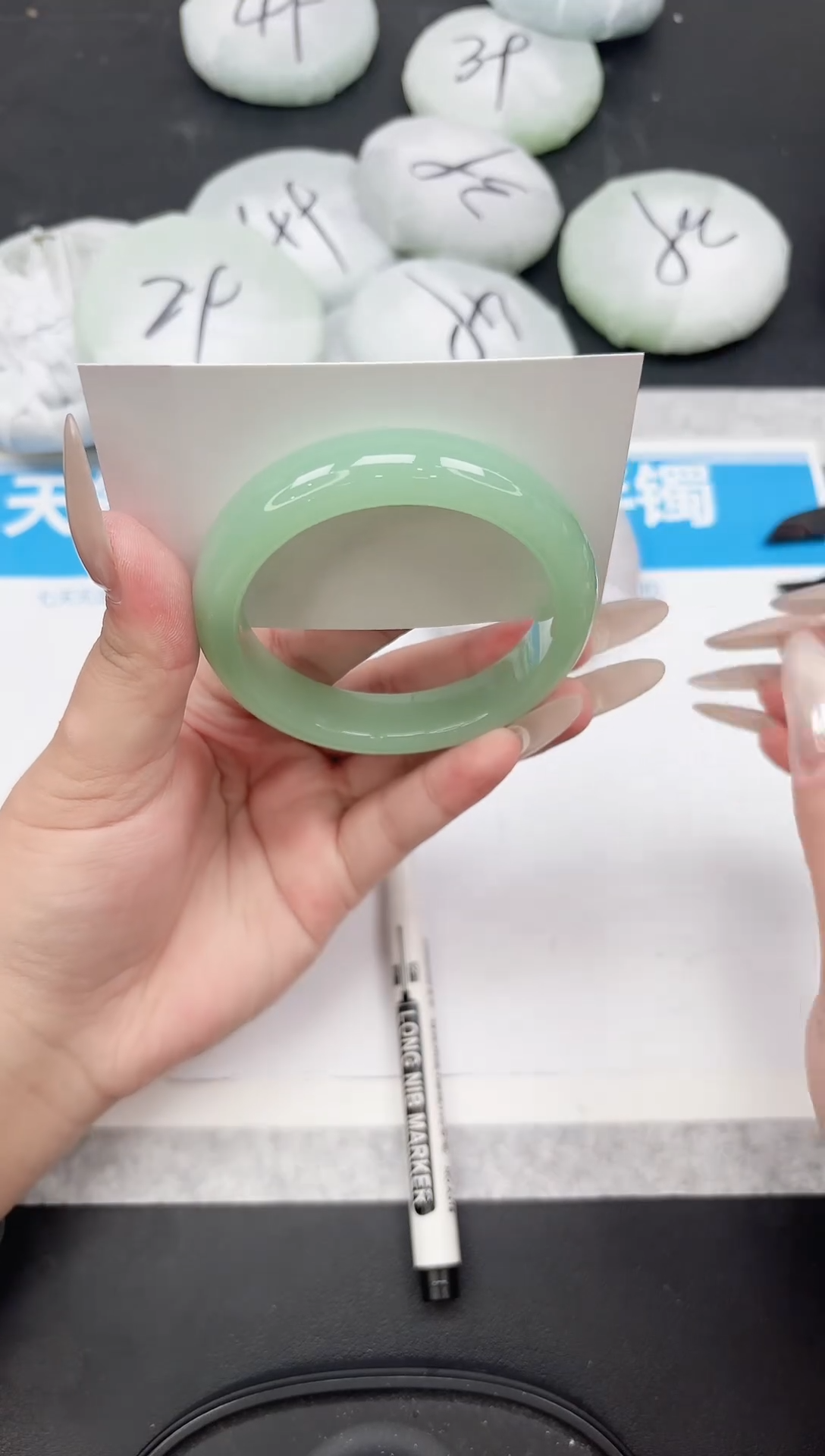 女款工艺手镯150-56.8
