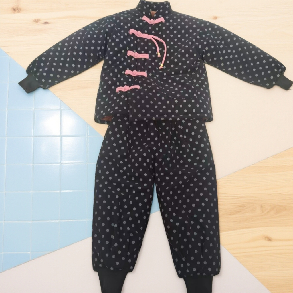 黑色波点加边加绒加厚女童棉衣套装400克厚度中国风宝宝儿童冬季