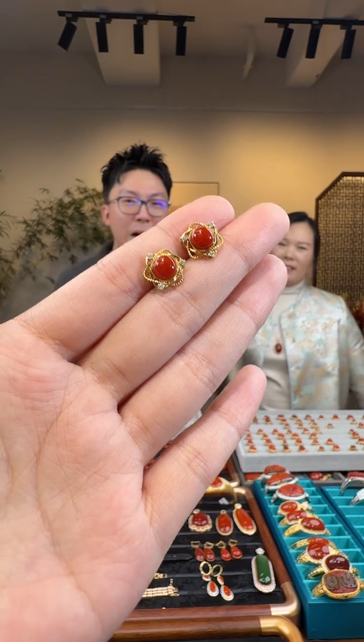 颈饰18K金镶嵌南红玛瑙52-541-12.29多样性拍一发一