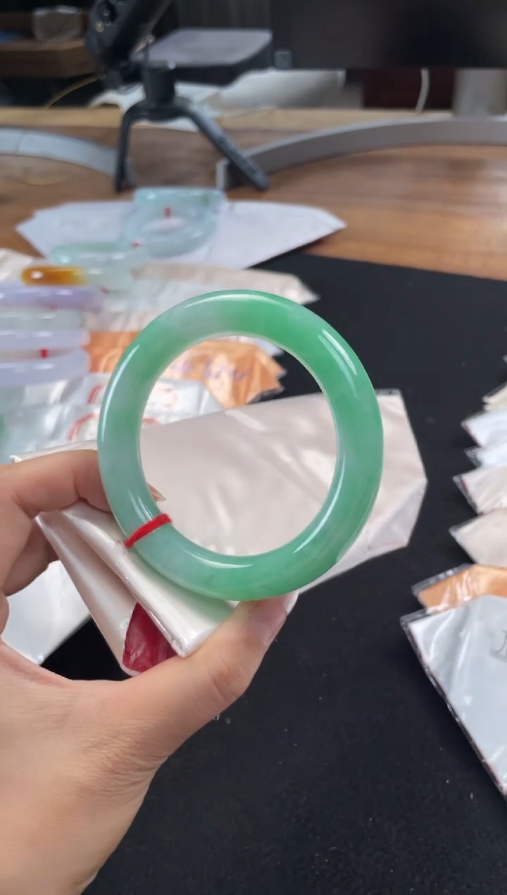 翡翠手镯未镶嵌17号-55.8圆条/MY/2