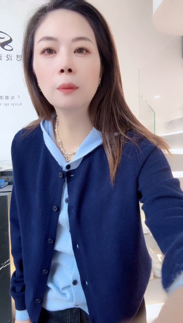 均码藏青色假两件