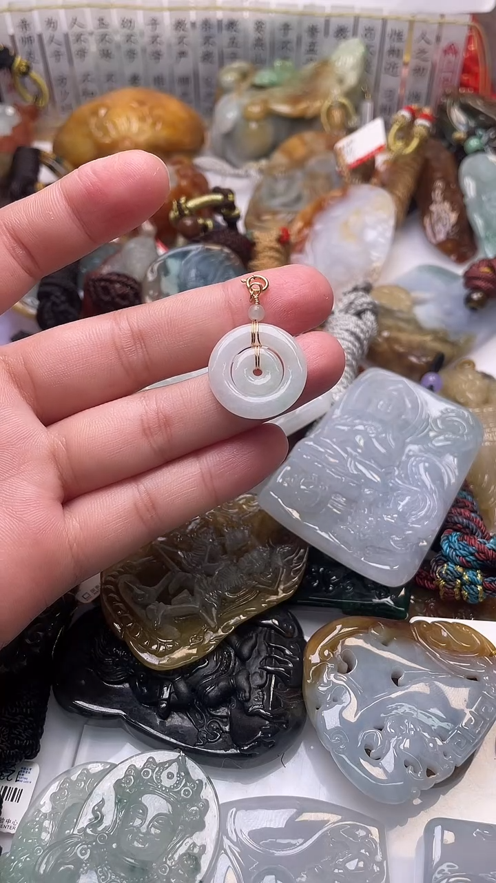 颈饰未镶嵌翡翠老*扣子