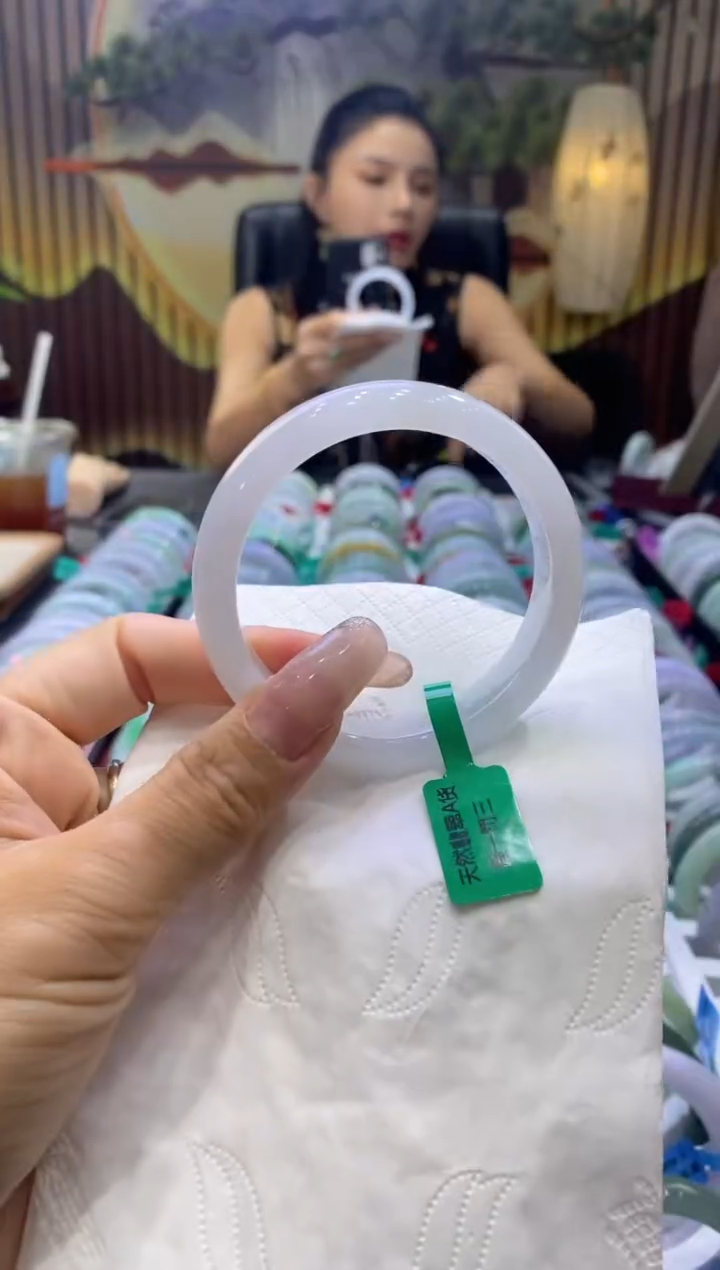 翡翠手镯未镶嵌00001293