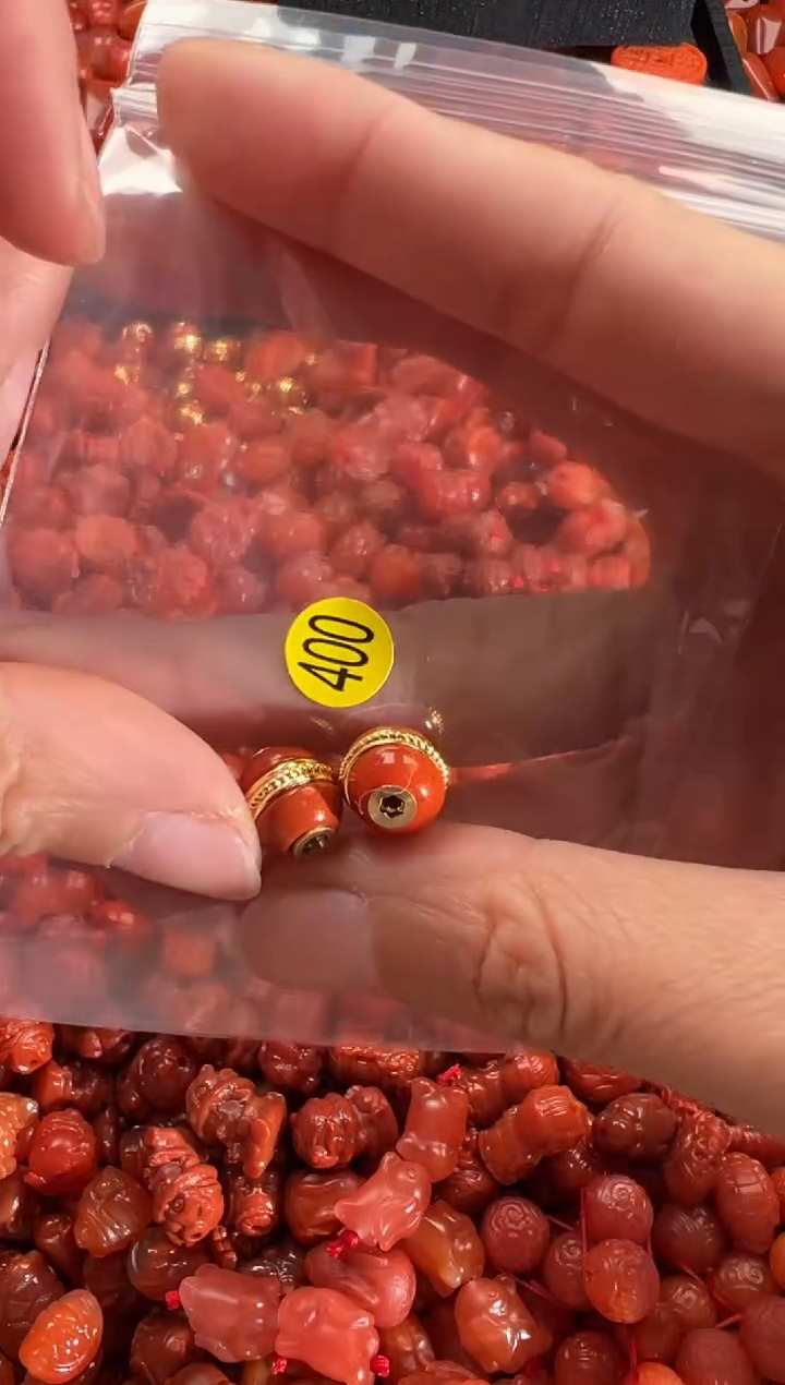 【闪购商品】南红玛瑙颈饰未镶嵌1