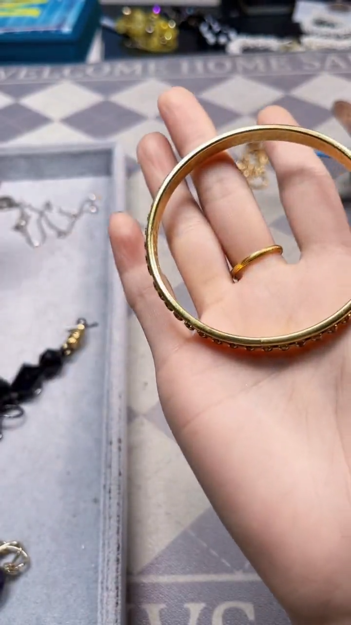 非金属无如图所示时尚饰品