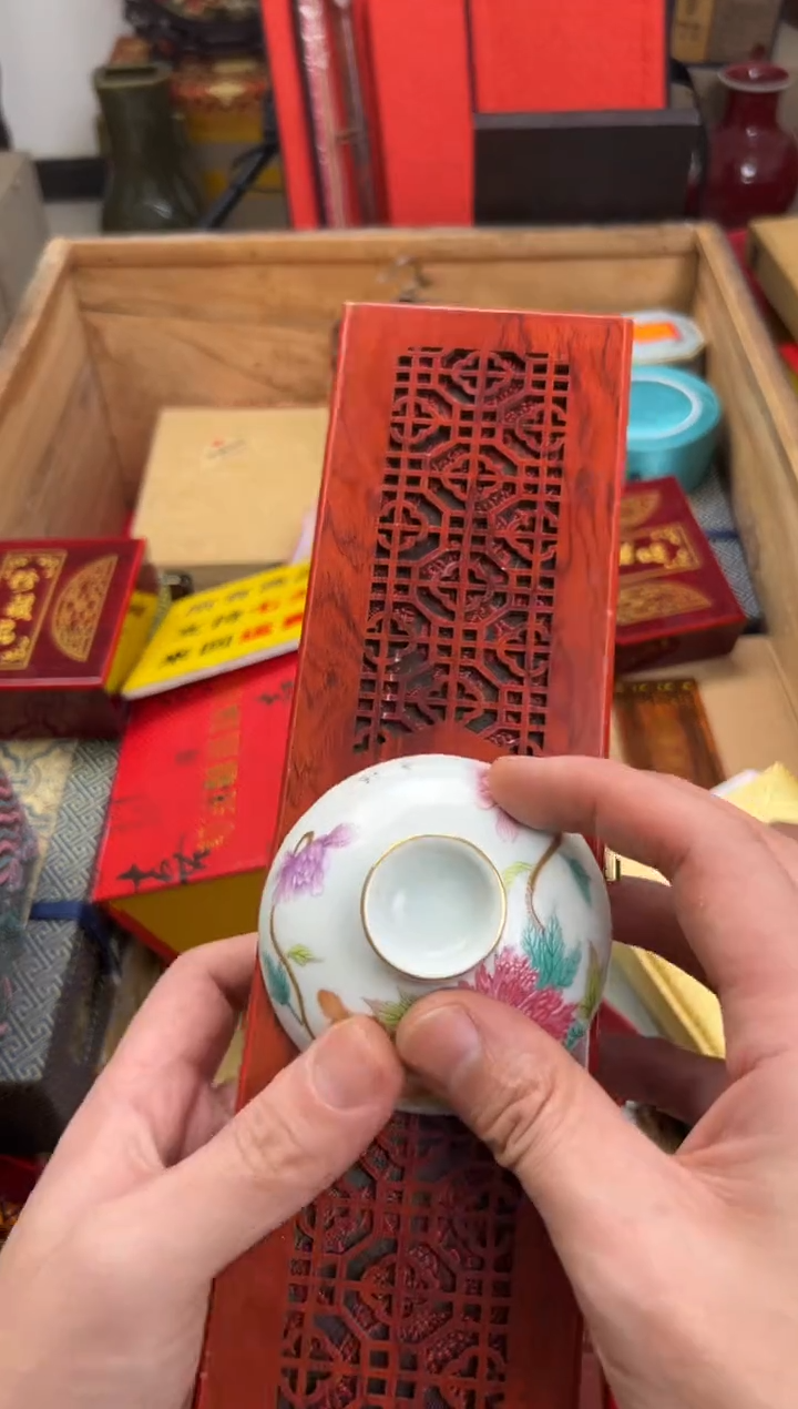【闪购商品】瓷片————————————帽衫