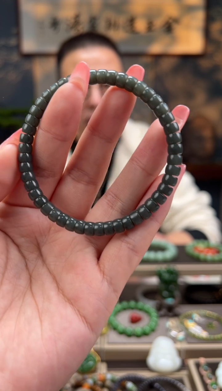 【闪购商品】和田玉手串未镶嵌沙枣青药片卡6mm