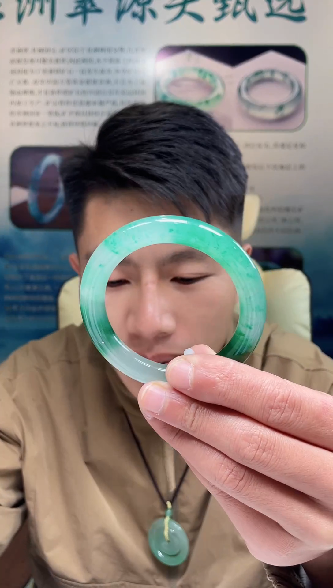 【闪购商品】石英质玉手镯未镶嵌非洲翠手镯多样性发货