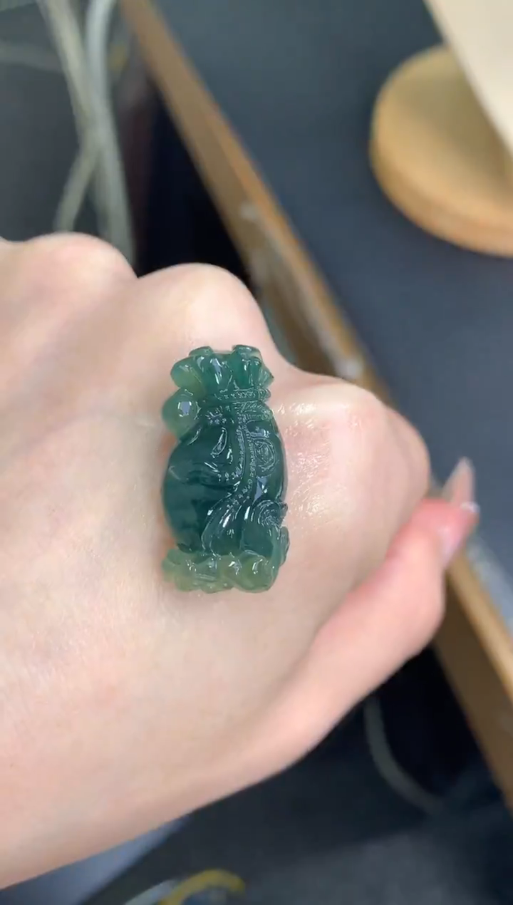 未镶嵌定制翡翠钱袋