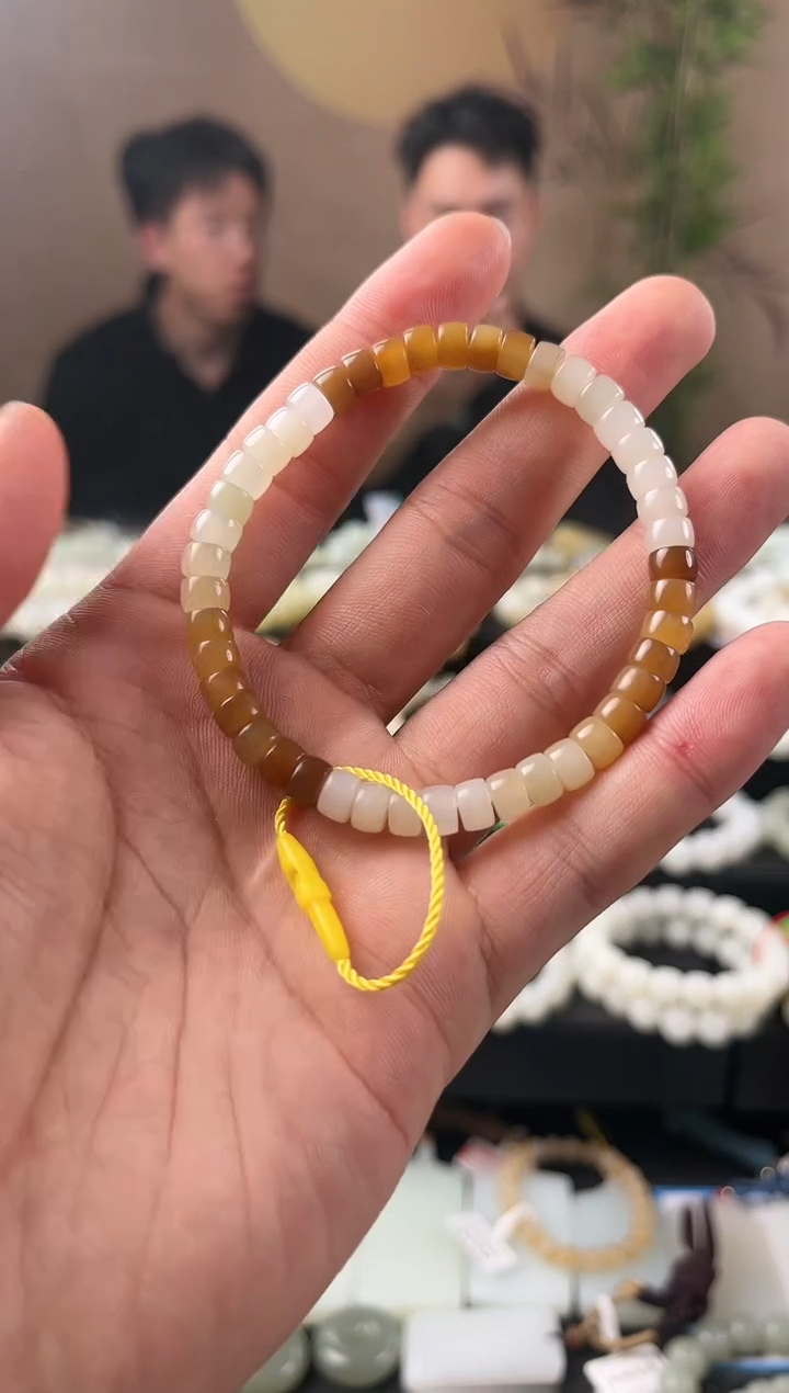 【闪购商品】和田玉手串未镶嵌且末金山糖白直切手串卡6mm微色差