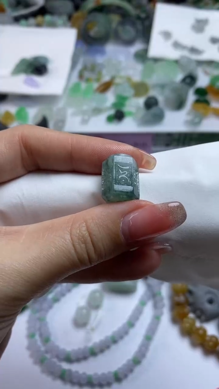 定制翡翠未镶嵌毛货定制不退不换