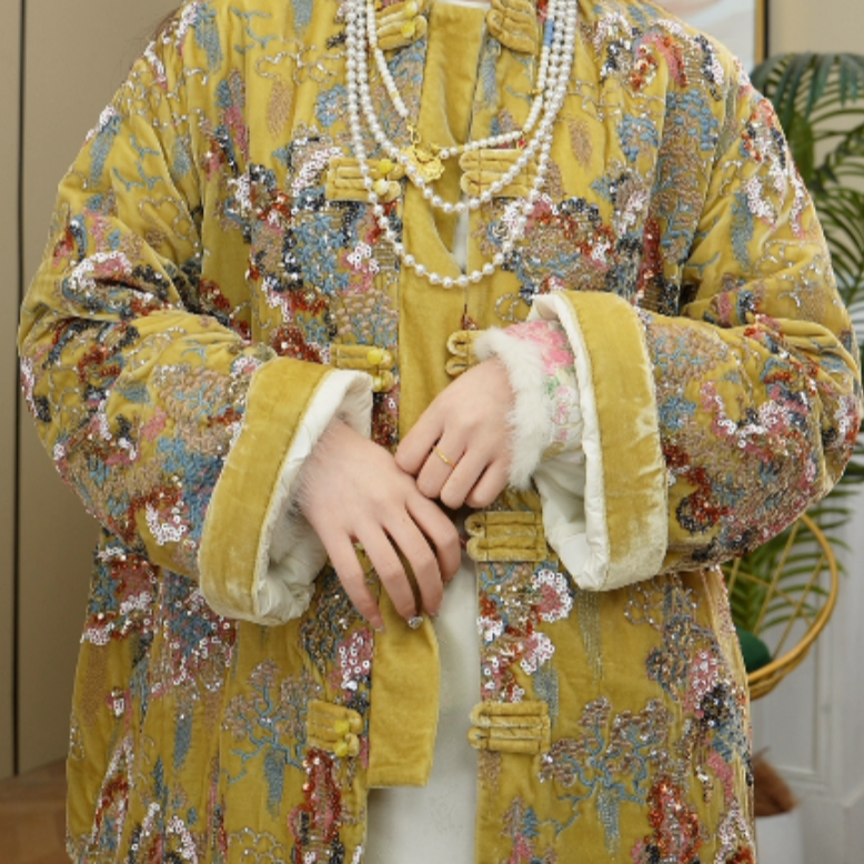 （一笑千金）毛领新中式冬款重工珠片绣外套2024D3988越越