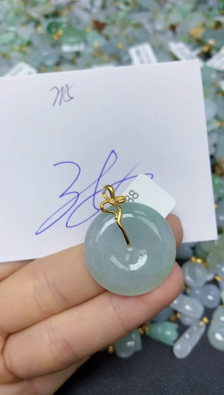 【闪购商品】翡翠挂件18K金镶嵌 天然翡翠A货