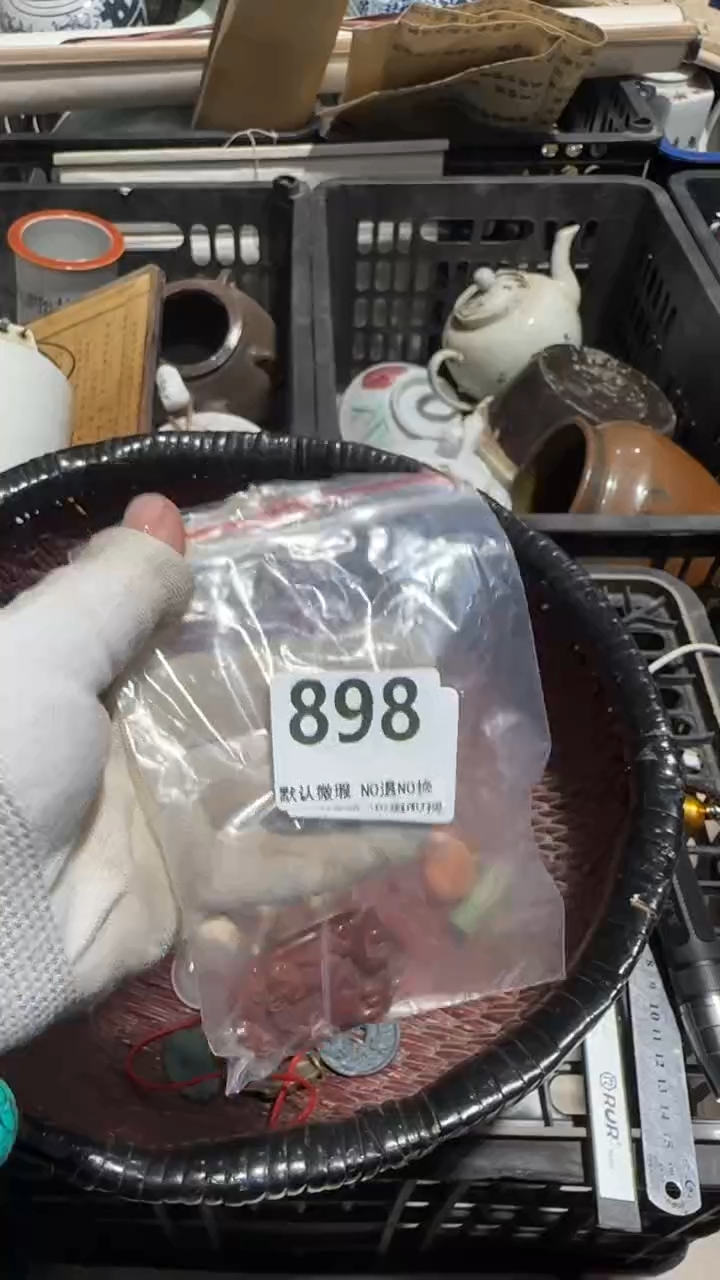 无非金属百*师亿容工艺品898