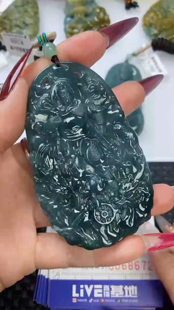 【闪购商品】翡翠颈饰未镶嵌1111111111111111