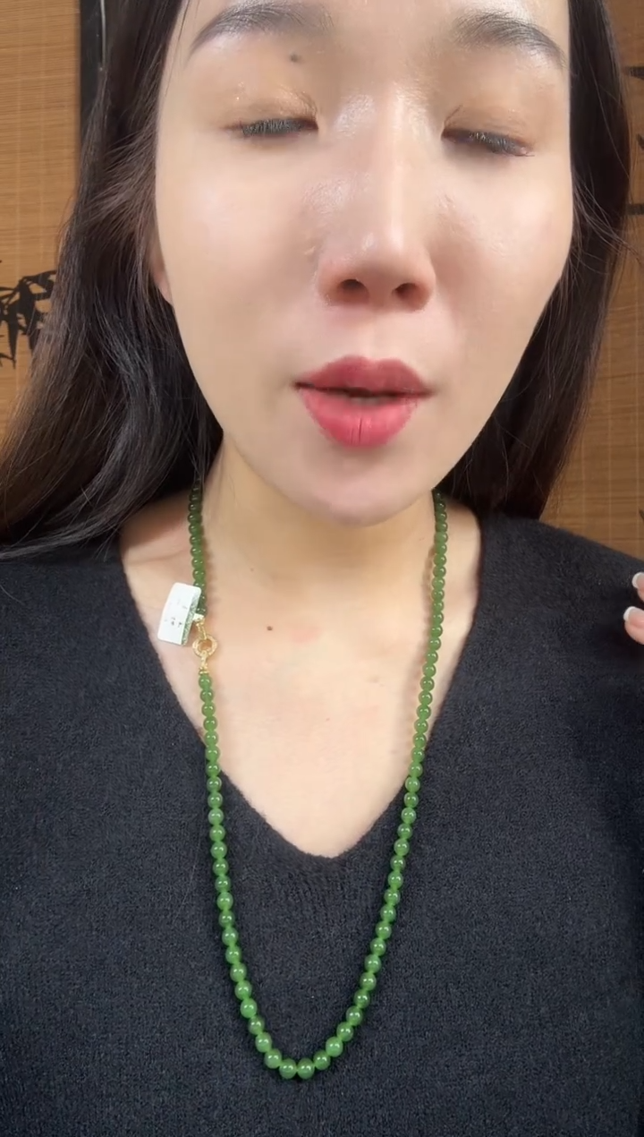 颈饰未镶嵌和田玉（碧玉）6辣阳绿无矿毛衣链