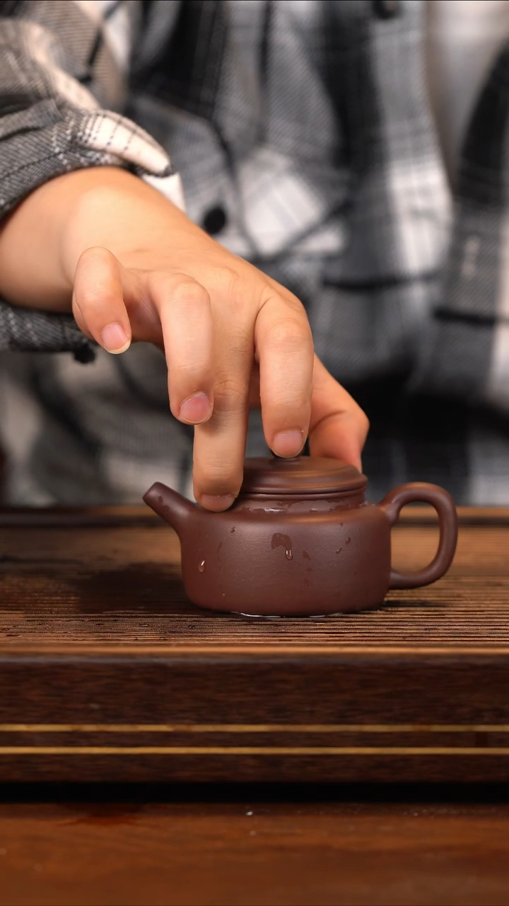 茶壶紫砂底槽青小德钟